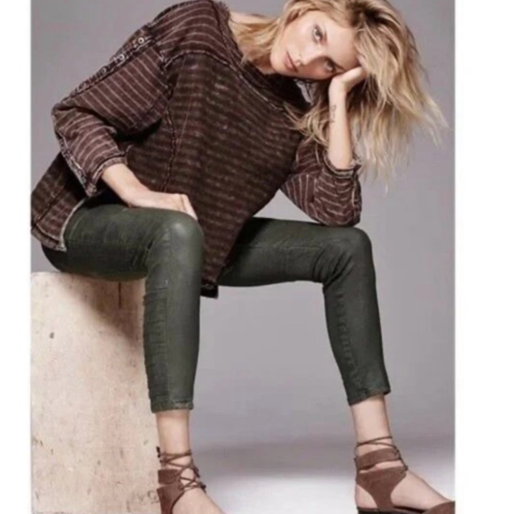 Free People Jillian Moto Seam Detail Skinny Jeans
Size 30